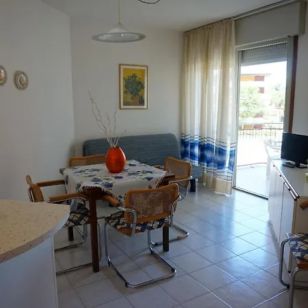 Cosy And Bright With Swimming Pool With Sea View Apartment Lignano Sabbiadoro